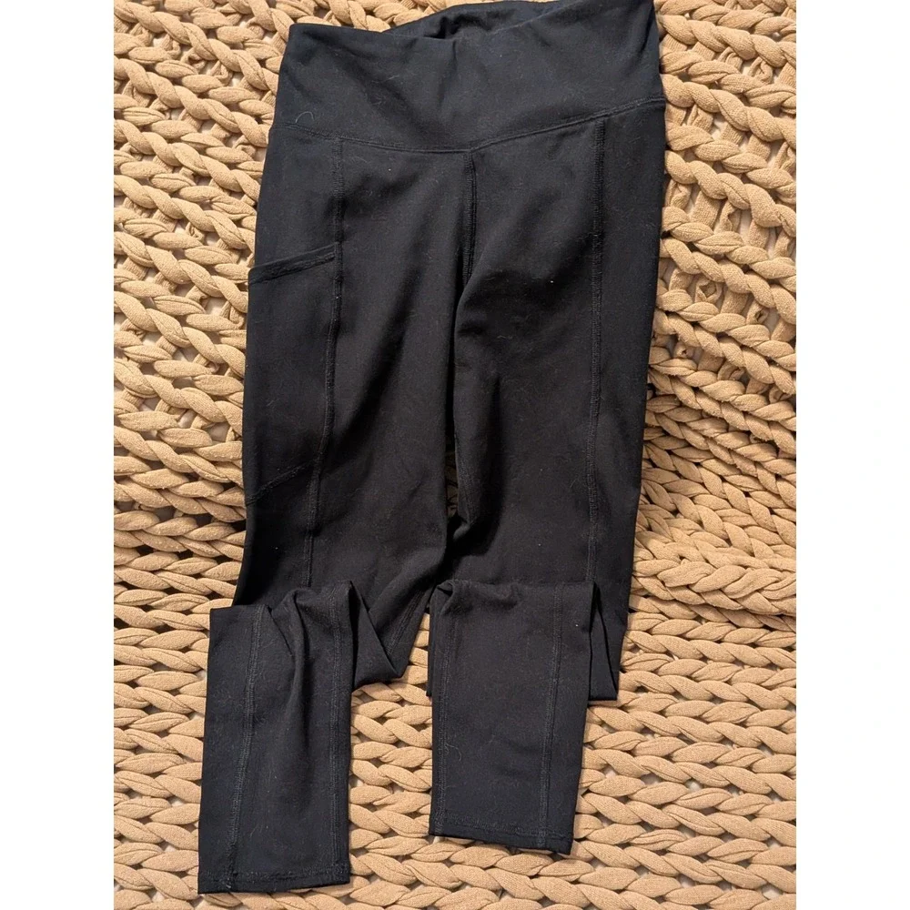 Abercrombie Kids Black High Waisted Active Leggings with Pockets Size 9/10‎